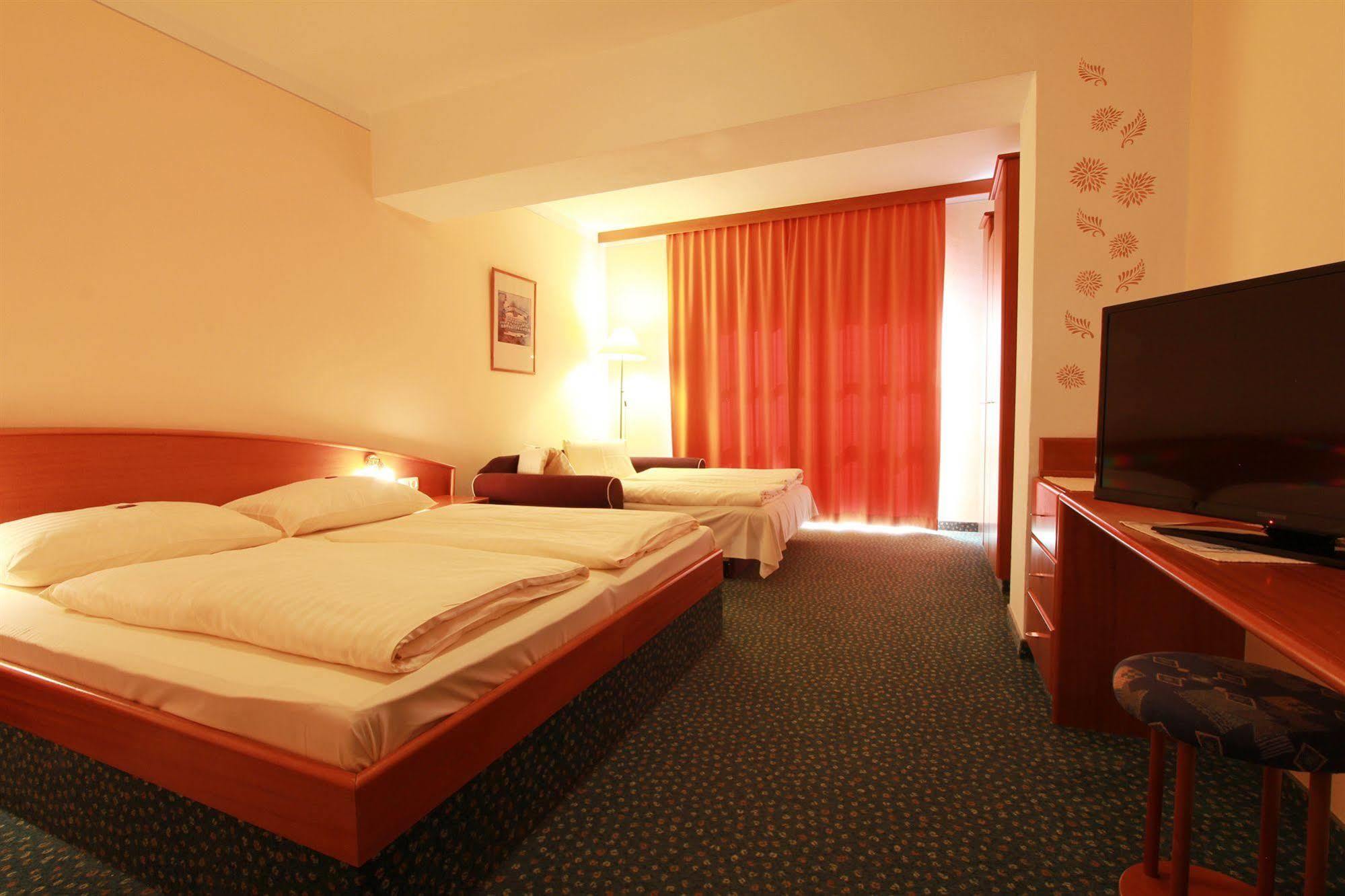 Vitalhotel Krainz Fürstenfeld Eksteriør billede